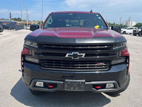 Used 2020 Chevrolet Silverado 1500 LT Trail Boss AWD/4WD image 2