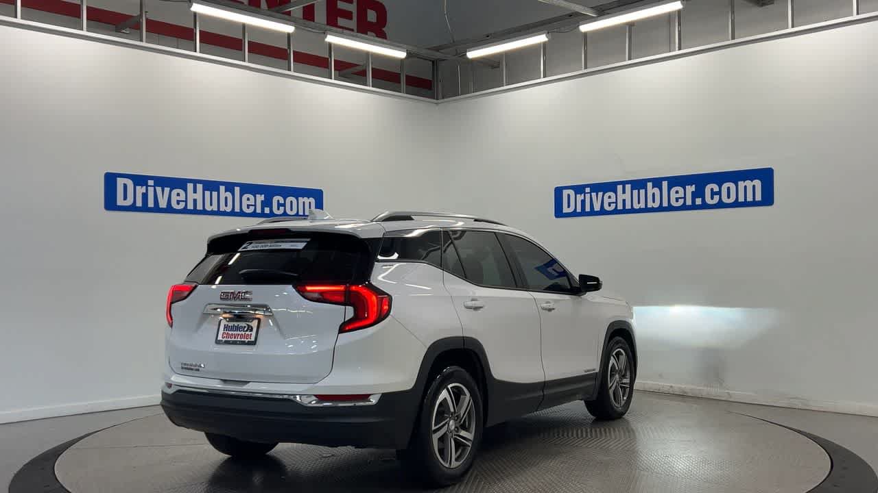 Used 2021 GMC Terrain SLT w/ LPO, Floor Liner Package FWD image 2