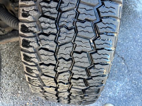 Used 2014 Ford F150 FX4 w/ Equipment Group 402A Luxury AWD/4WD image 37