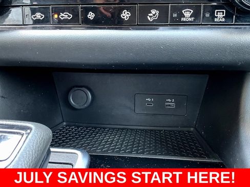 Used 2024 Nissan Pathfinder SV FWD image 21