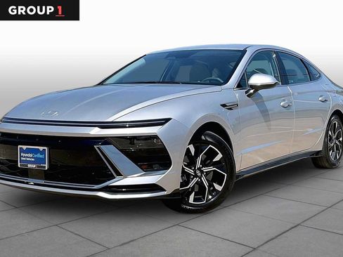 Certified 2025 Hyundai Sonata SEL FWD image 1