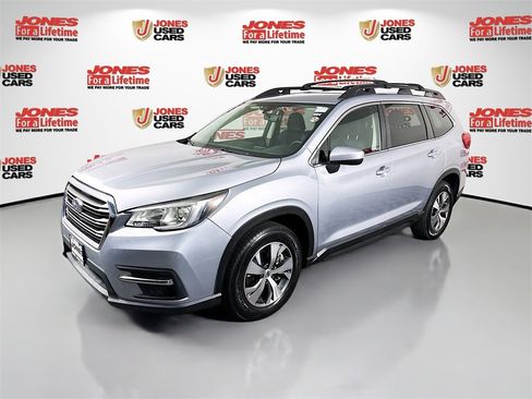 Used 2019 Subaru Ascent Premium image 13