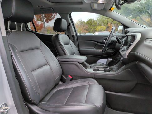 Used 2019 GMC Acadia SLT image 32