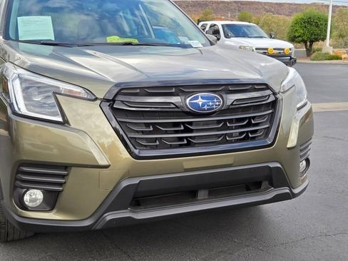 Used 2023 Subaru Forester Premium AWD/4WD image 8