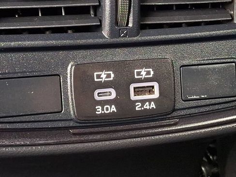 Used 2025 Subaru Forester Limited AWD/4WD image 12