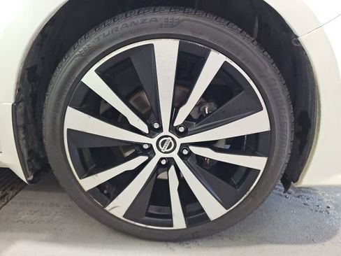 Used 2020 Nissan Altima 2.5 SR w/ Premium Package image 31