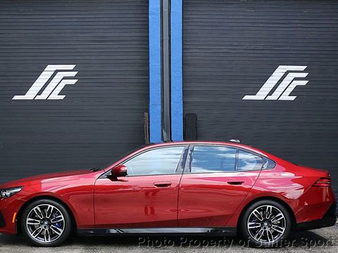 Used 2026 BMW 540i xDrive w/ Executive Package AWD/4WD image 2