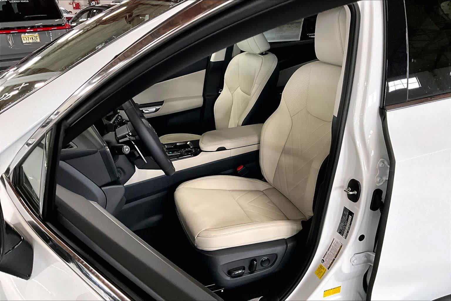 New 2026 Lexus NX 450h+ AWD w/ Luxury Package image 9