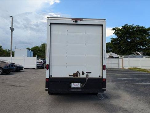 Used 2022 Ford Transit 350 DRW RWD image 7