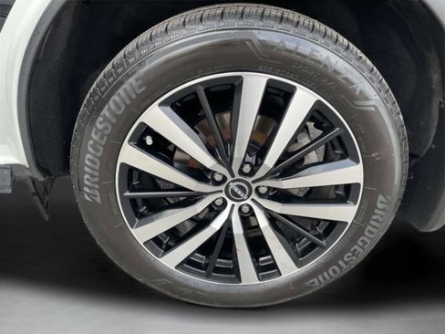 Used 2024 Nissan Pathfinder Platinum w/ Cargo Package image 14