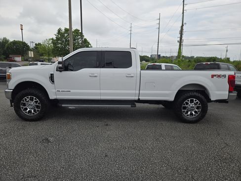Certified 2022 Ford F350 Lariat w/ Lariat Value Package AWD/4WD image 11