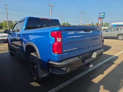 Used 2022 Chevrolet Silverado 1500 ZR2 w/ Technology Package AWD/4WD image 11