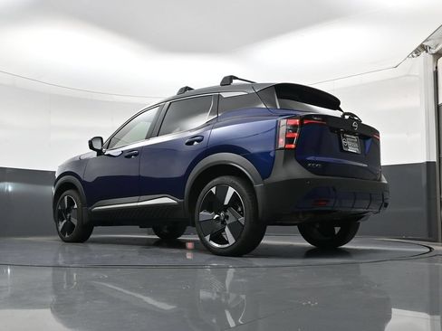 Certified 2025 Nissan Kicks SR FWD image 23