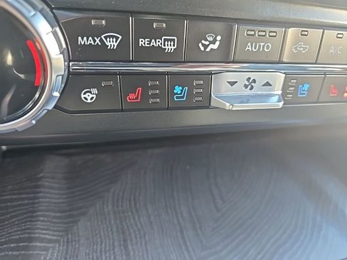 Used 2024 Ford F250 Platinum w/ Tremor Off-Road Package image 19