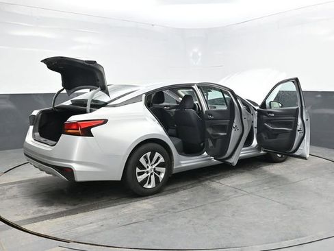 Used 2021 Nissan Altima 2.5 S FWD image 46