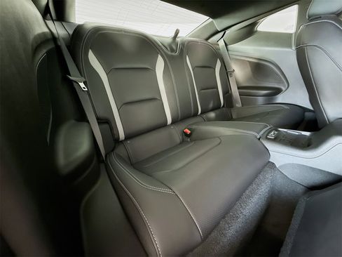 Used 2021 Chevrolet Camaro LT image 26