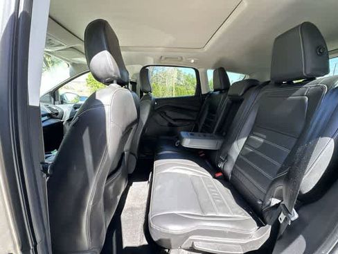 Used 2018 Ford Escape Titanium AWD/4WD image 19