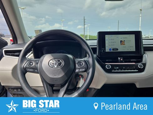 Used 2026 Toyota Corolla Cross L FWD image 36