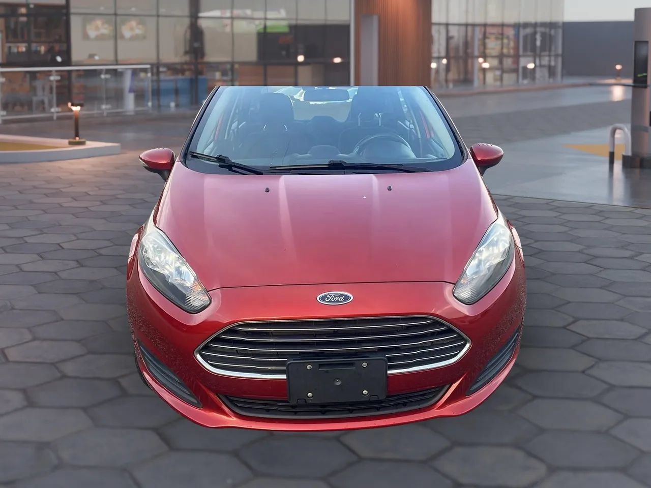 Used 2018 Ford Fiesta SE FWD image 18