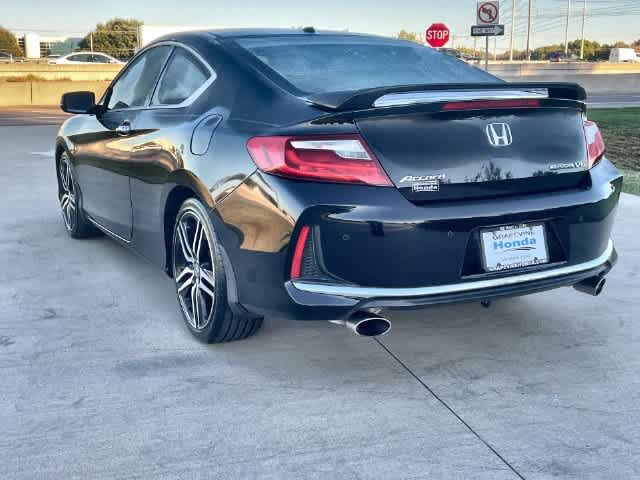 Used 2017 Honda Accord Touring image 5
