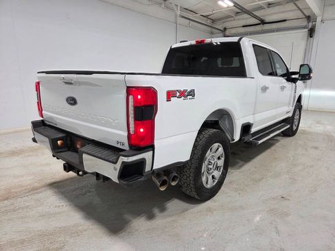 Used 2023 Ford F250 Lariat w/ Chrome Package image 8