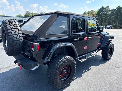 Used 2020 Jeep Wrangler Unlimited Rubicon AWD/4WD image 2