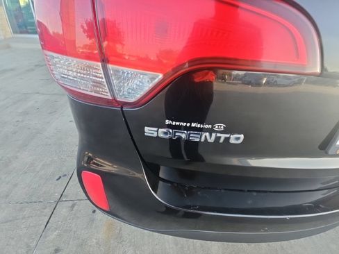 Used 2014 Kia Sorento LX FWD image 11