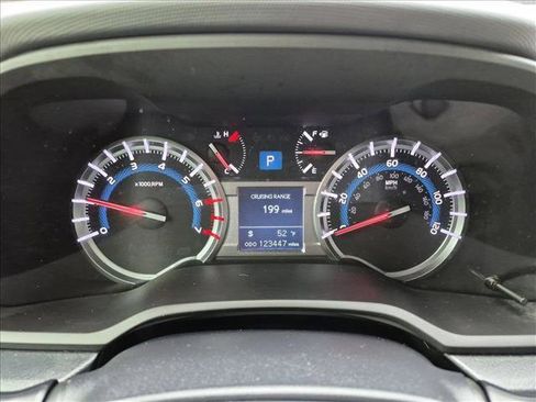 Used 2018 Toyota 4Runner SR5 Premium AWD/4WD image 11