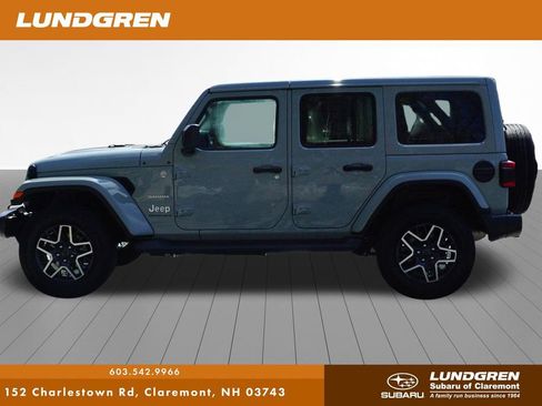 Used 2024 Jeep Wrangler Sahara image 34