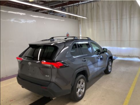 Used 2023 Toyota RAV4 XLE FWD image 4