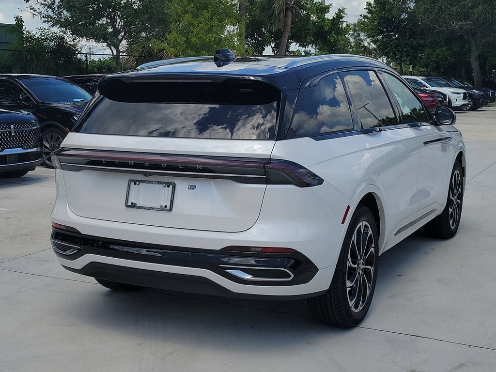 New 2026 Lincoln Nautilus Reserve AWD/4WD image 4