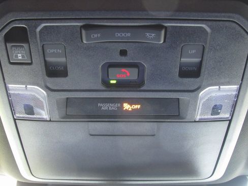 Used 2024 Toyota Tacoma TRD Sport image 26