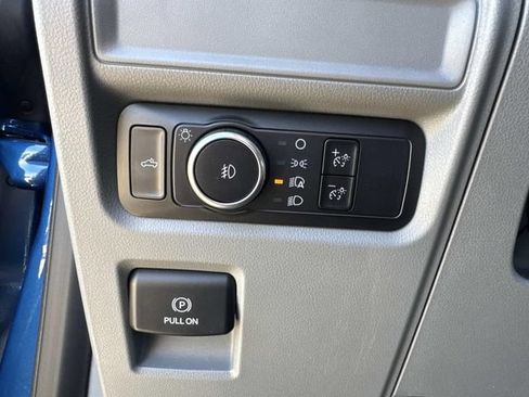 Used 2023 Ford F150 XLT AWD/4WD image 28