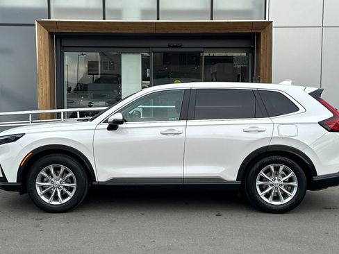 Used 2025 Honda CR-V EX image 5