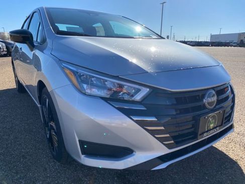 New 2025 Nissan Versa SR w/ Trunk Package image 8