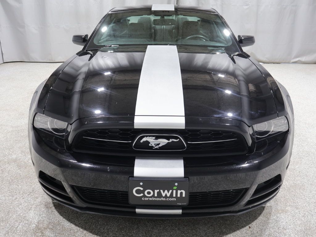 Used 2013 Ford Mustang Premium RWD image 9