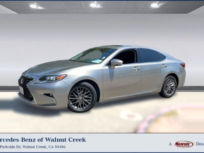 Used 2018 Lexus ES 350 w/ Premier Package