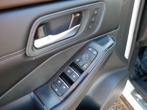 Certified 2023 Nissan Rogue SL w/ SL Premium Package image 18