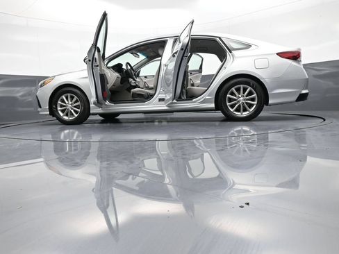 Used 2018 Hyundai Sonata SE FWD image 48
