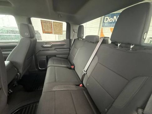 Used 2023 Chevrolet Silverado 1500 LT AWD/4WD image 34