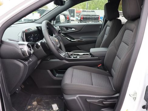 New 2026 Chevrolet Equinox LT AWD/4WD image 6