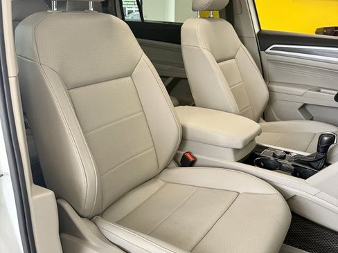 Used 2021 Volkswagen Atlas SEL R-Line AWD/4WD image 16