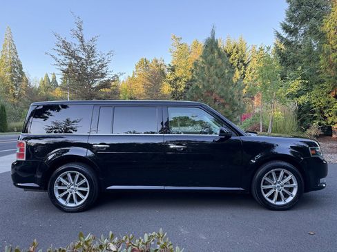 Used 2017 Ford Flex Limited image 13