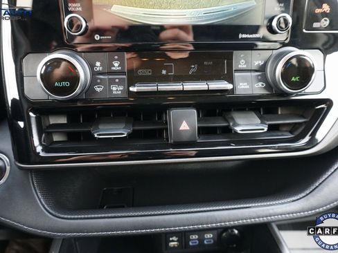 Used 2022 Toyota Highlander L image 36