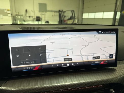 Used 2025 BMW 330i xDrive Sedan w/ Premium Package image 30