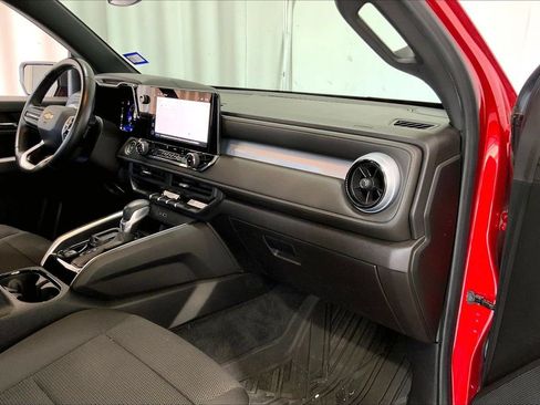 Used 2023 Chevrolet Colorado LT RWD image 28