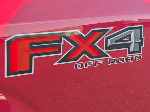 Certified 2020 Ford F150 Platinum w/ FX4 Off-Road Package image 13