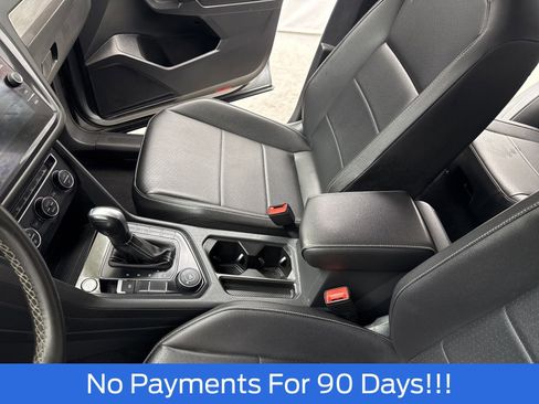 Used 2021 Volkswagen Tiguan SE image 21