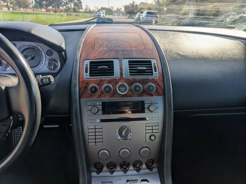 Used 2005 Aston Martin DB9 Volante image 35