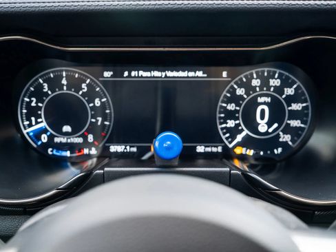 Used 2020 Ford Mustang Shelby GT500 w/ Technology Package RWD image 31